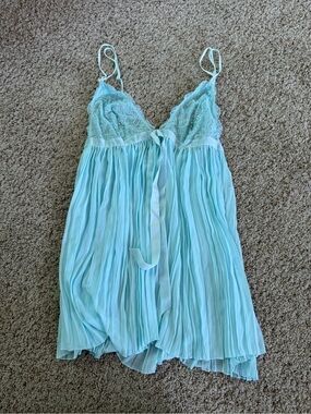 NWT Victoria's Secret Pleated Baby Doll Top